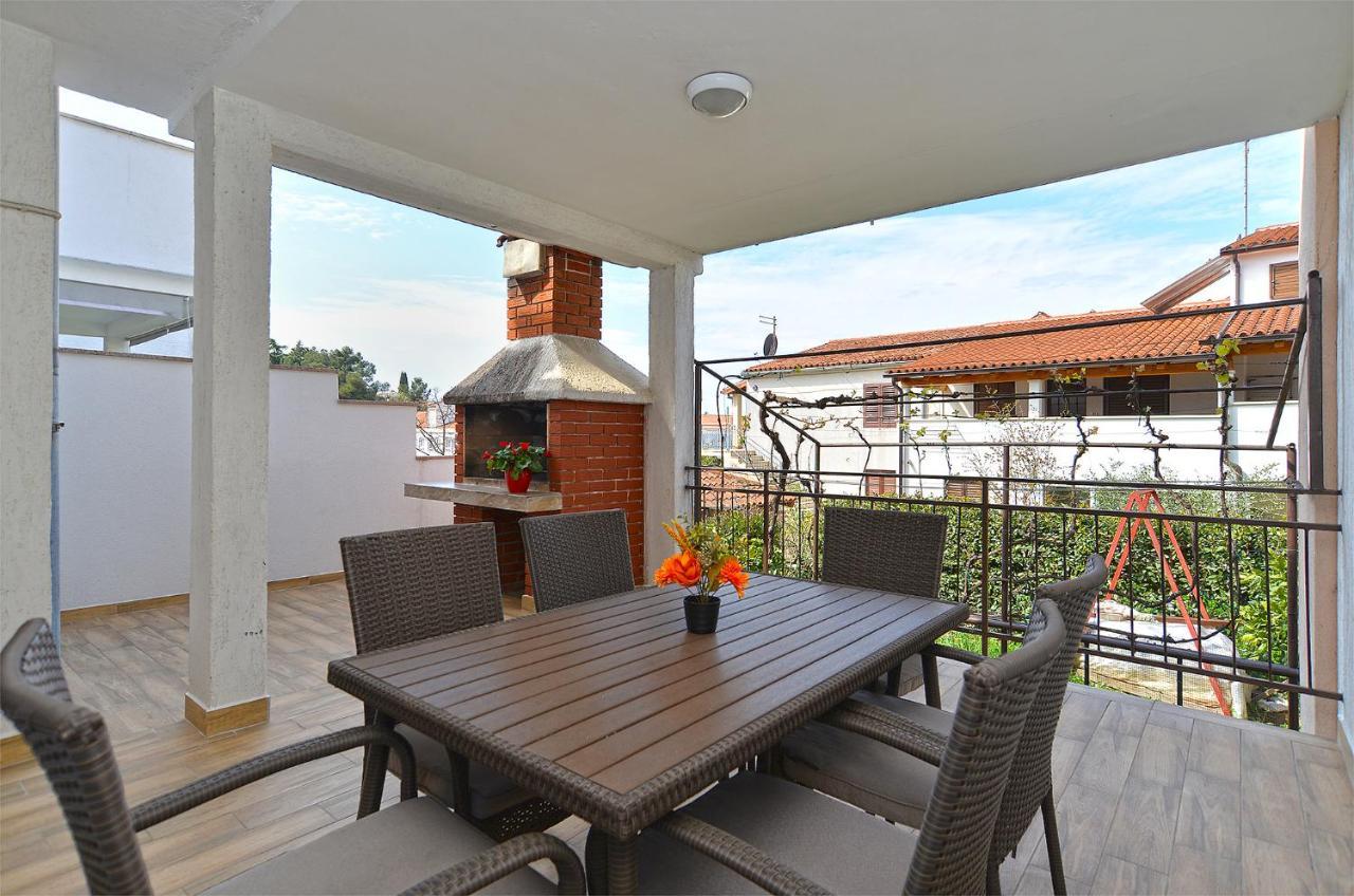 Apartments Milka 2074 Poreč Exterior foto