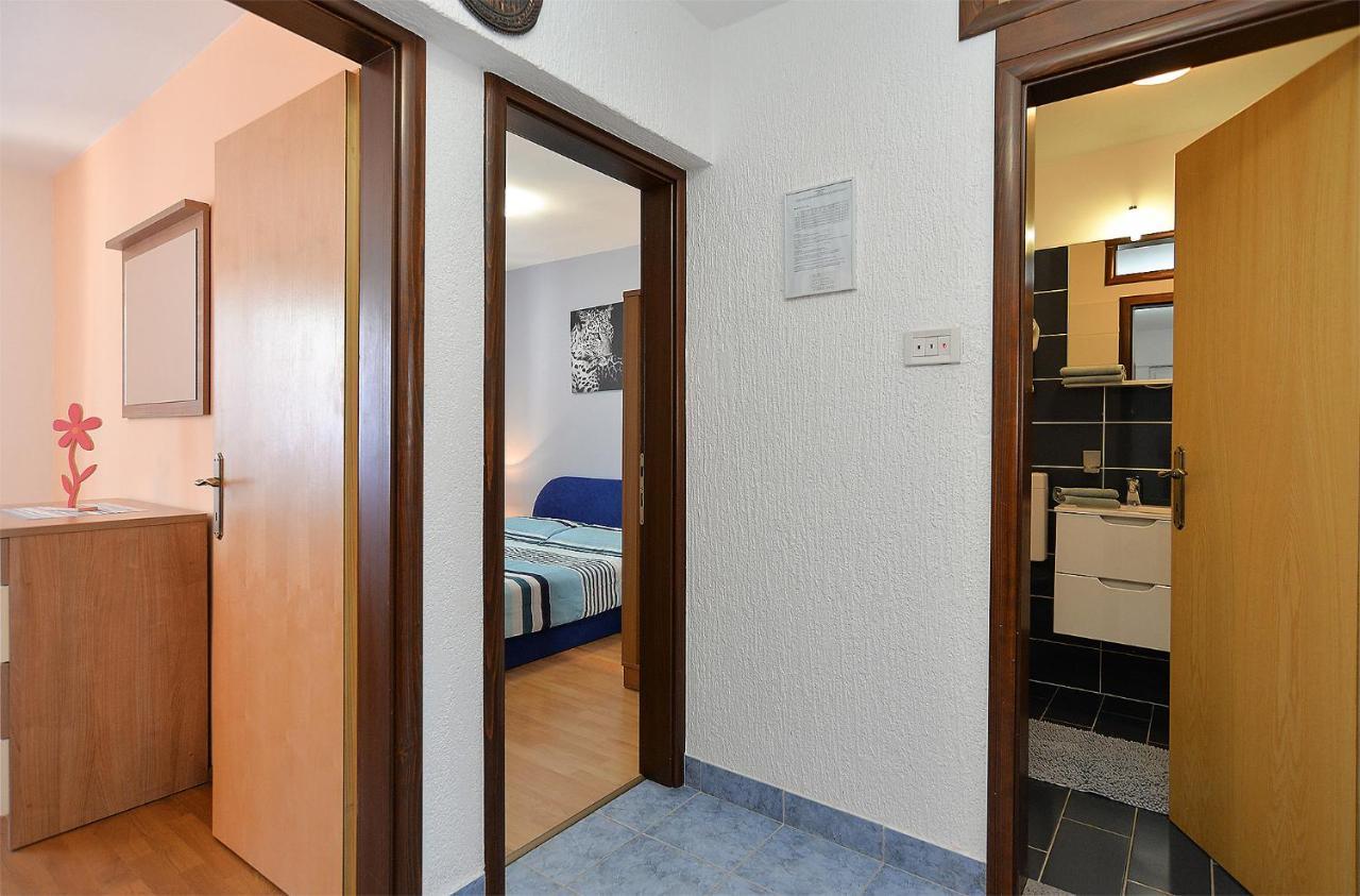 Apartments Milka 2074 Poreč Exterior foto